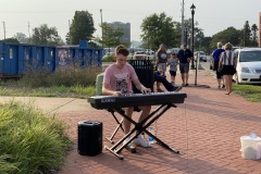 Young keyboard soloist.